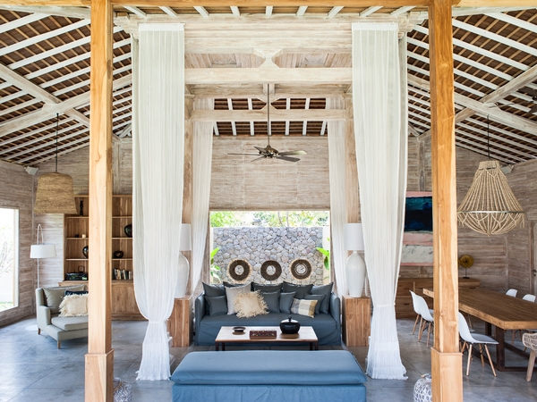 Bali Family Villas - Villa Alea - living room