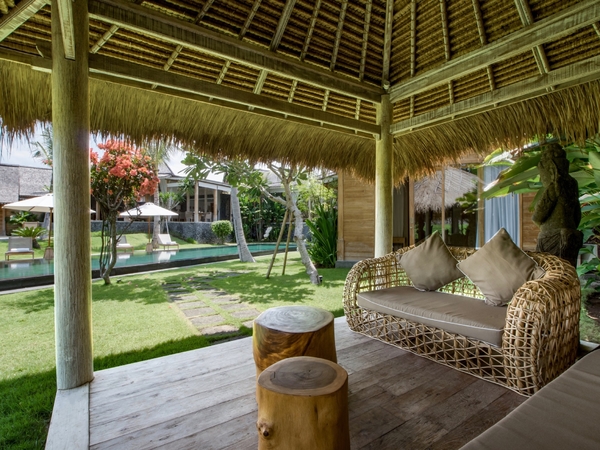 Bali Family Villas - Villa Mannao - gazebo