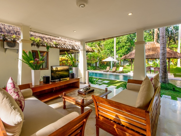 Bali Family Villas - Villa Gils - living room