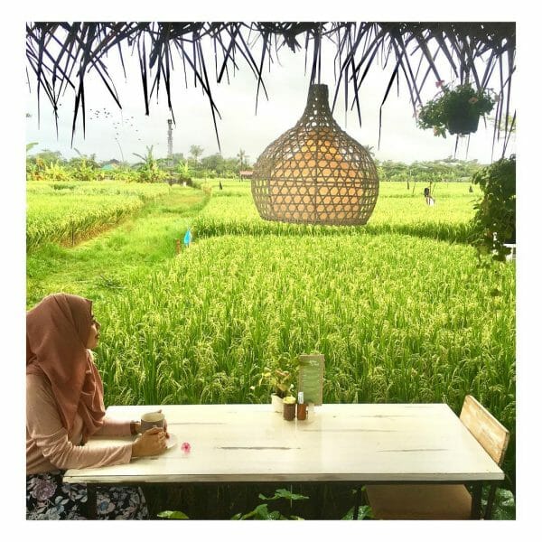 breakfast in seminyak