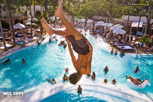 best beach clubs bali