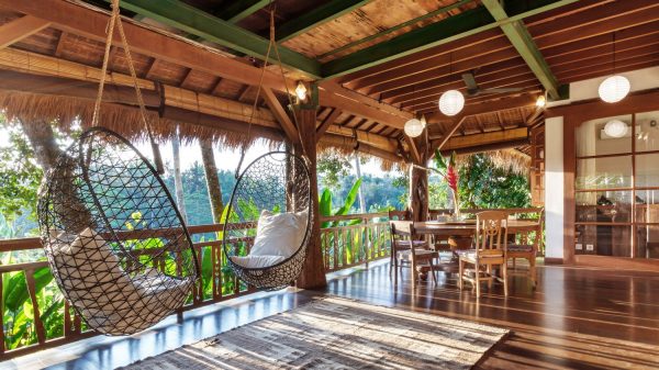 bali furniture in Villa Splendid