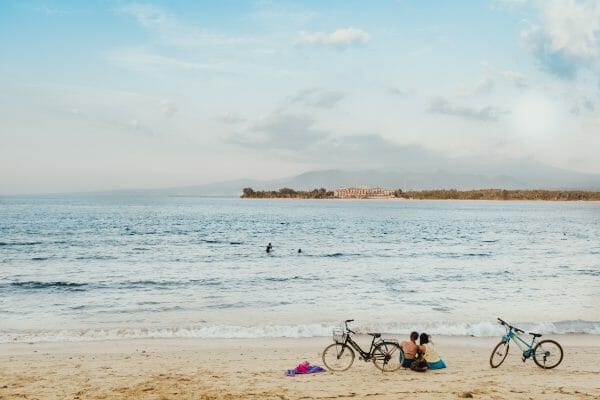 gili beach