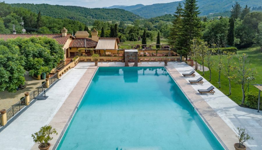 Villa Finder Goes to Europe & Partners with Rentals United