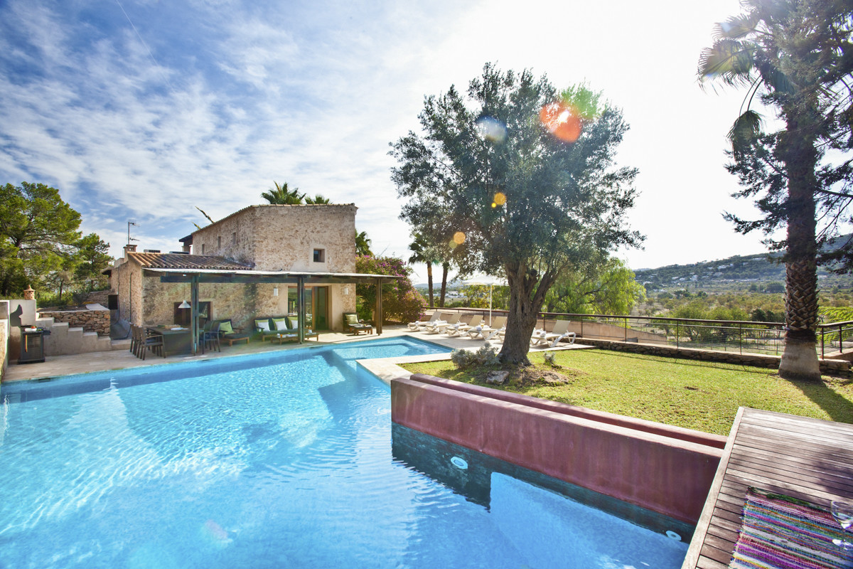 villa-la-masia-ibiza
