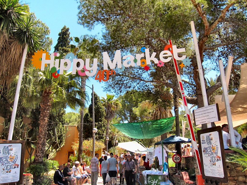 Stroll around hipster hippy markets