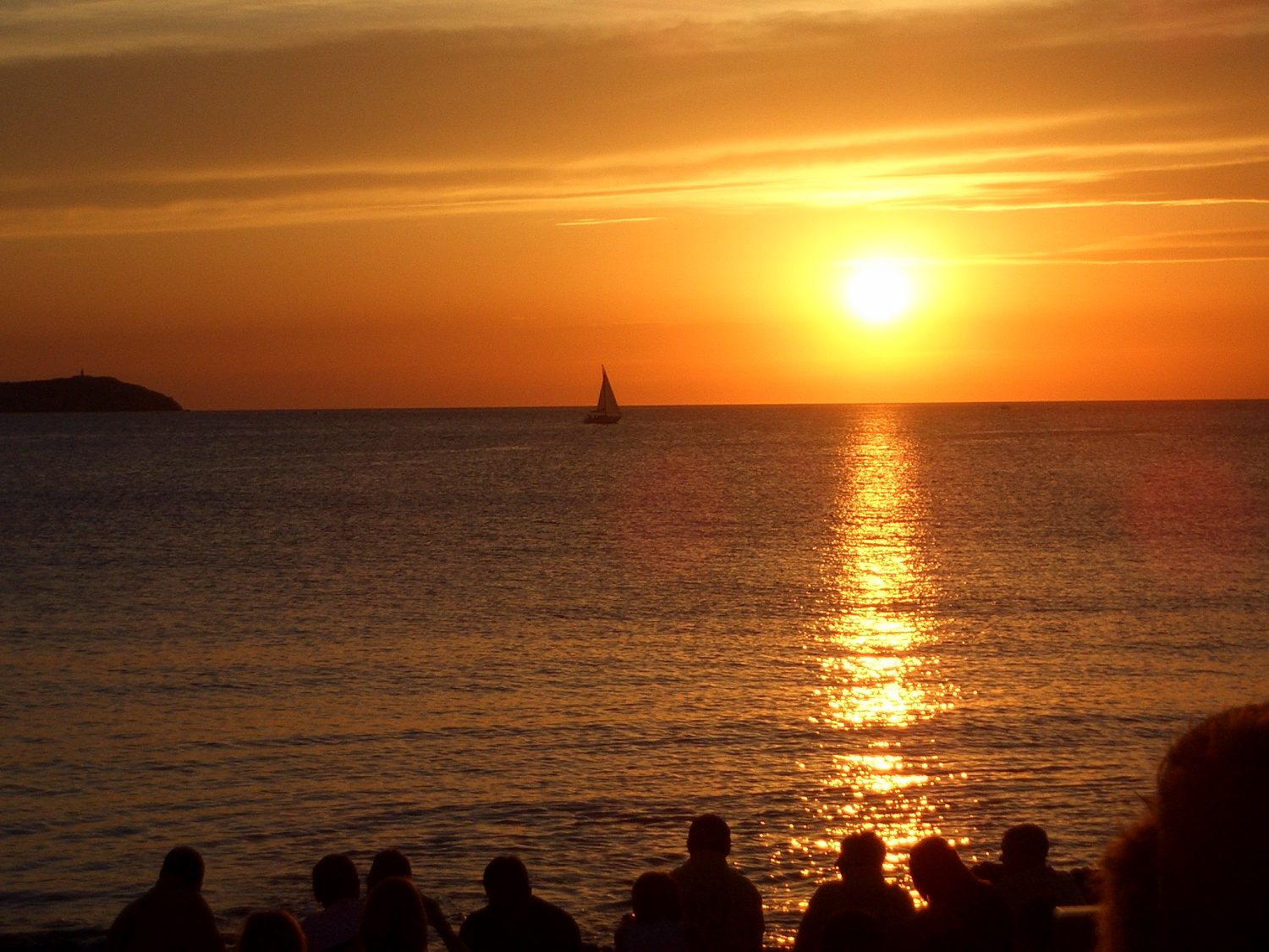 Sunset drinks at Cafe del Mar