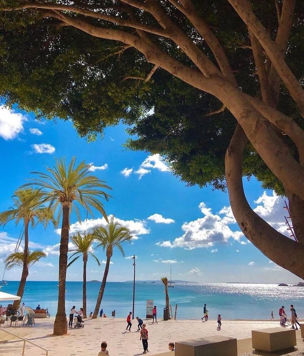 Figueretas-Beach