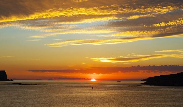 lets-hit-the-beach-the-best-beaches-in-ibiza-for-a-wonderful-holiday