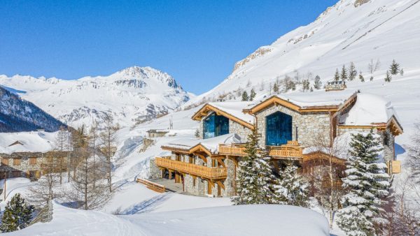 Luxury ski chalets in the French Alps