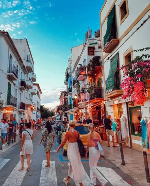 Resort guide for Ibiza Town (Eivissa)