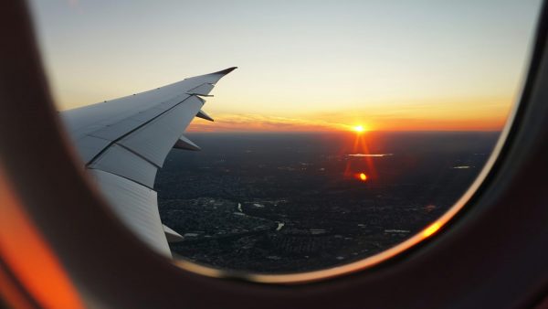 how to reduce carbon emissions when flying
