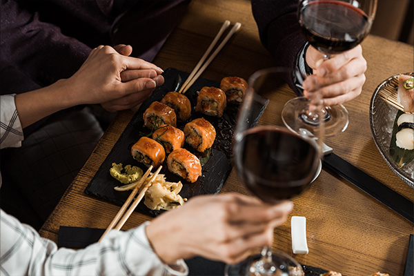 best asian food in ibiza - sushimi salmon rolls