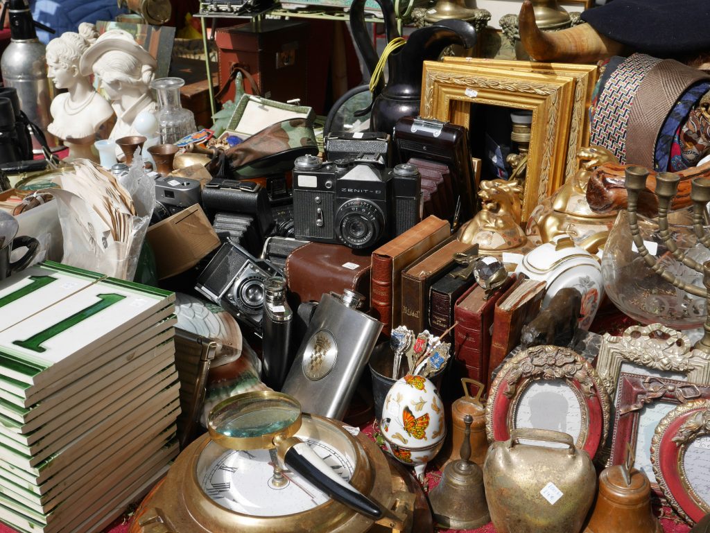 sant jordi flea market