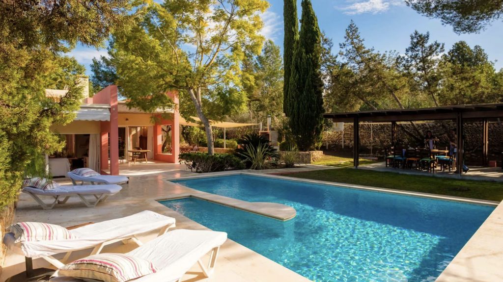 Pet-friendly Villa Cajume