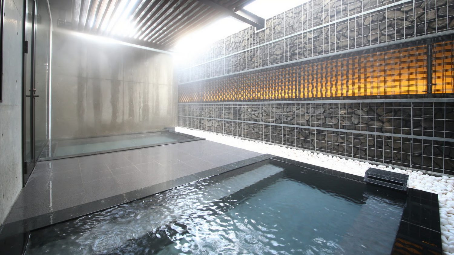 aya-niseko-2-bedroom-ski-resort-view-with-public-onsen