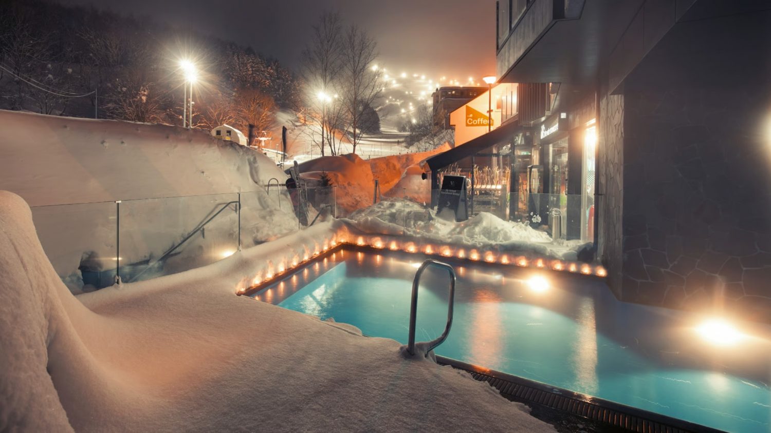 family-chalets-in-niseko-the-vale-with-shared-onsen
