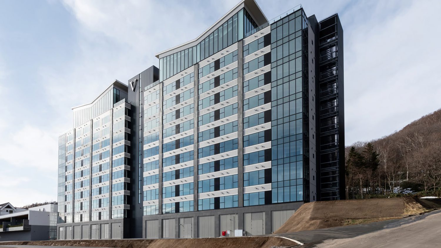 the-vale-rusutsu-1-bedroom-deluxe-suite-exterior