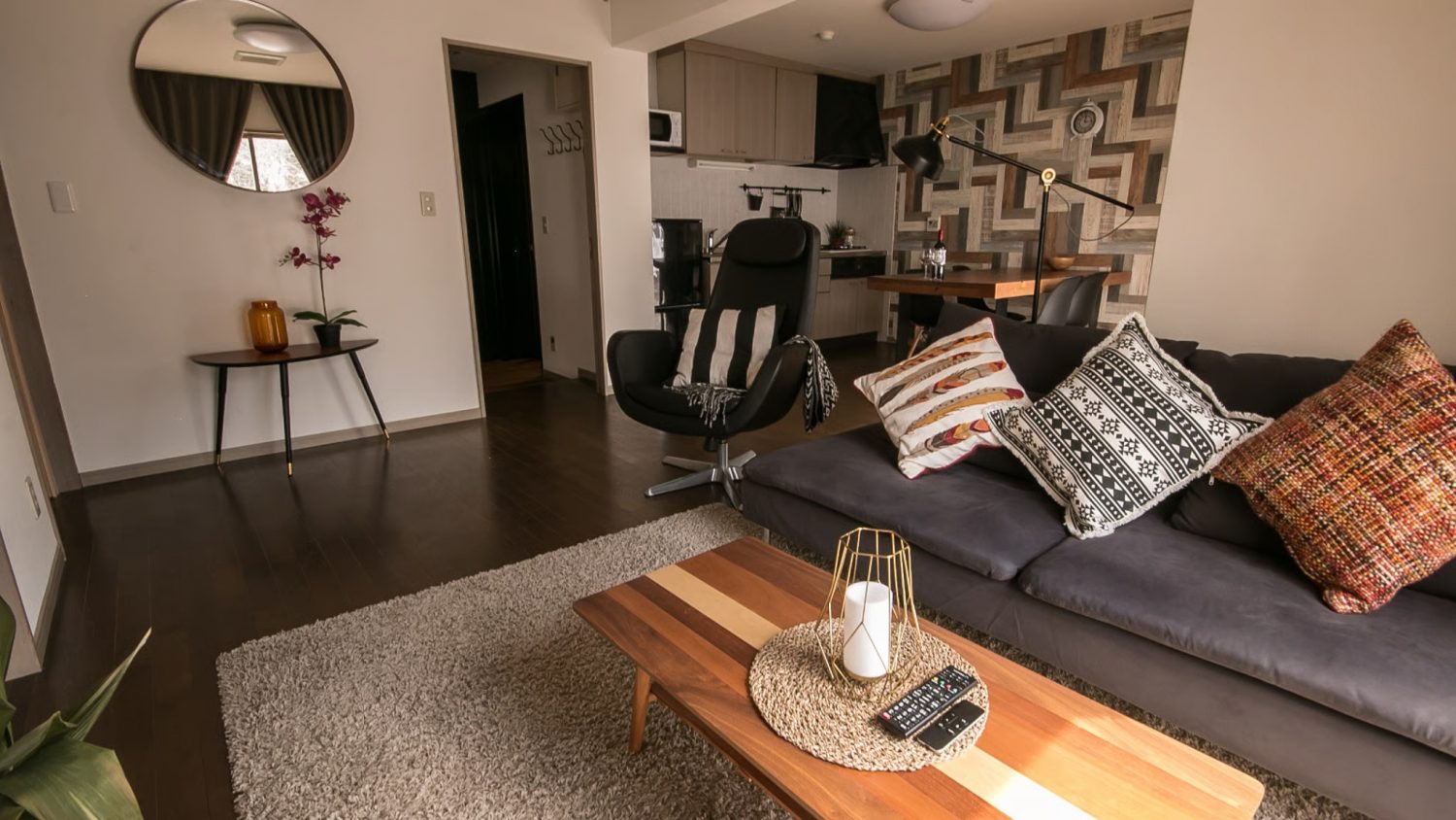 villa-hakuba-two-bedroom-apartment-lounge