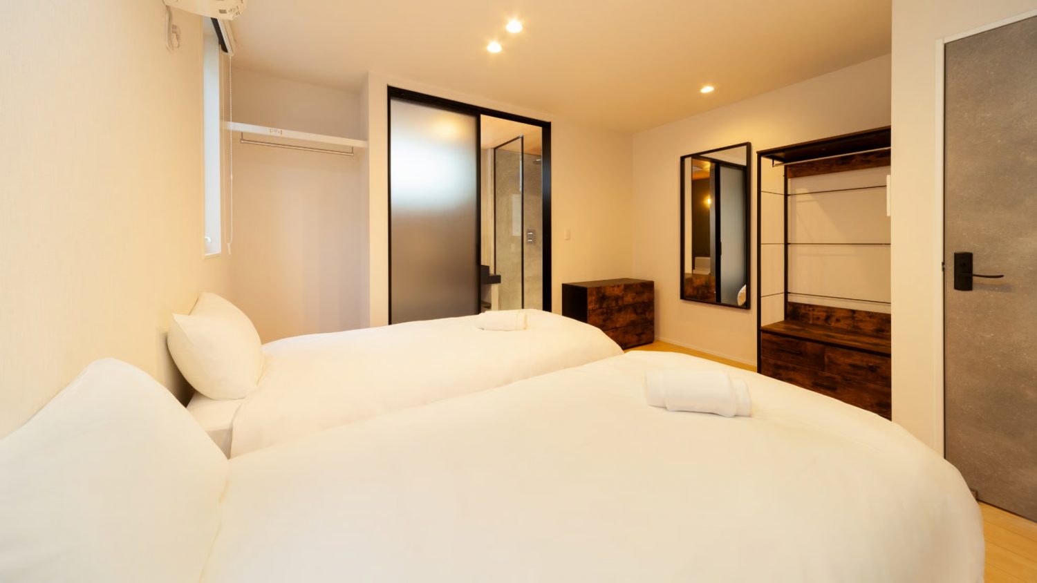 villa-rochalie-large-chalets-in-hakuba-bedroom
