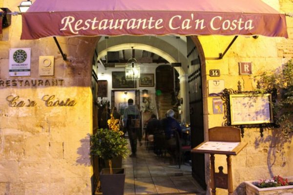 oldest restaurant in Alcudia serving traditional authentic Majorcan cuisine.