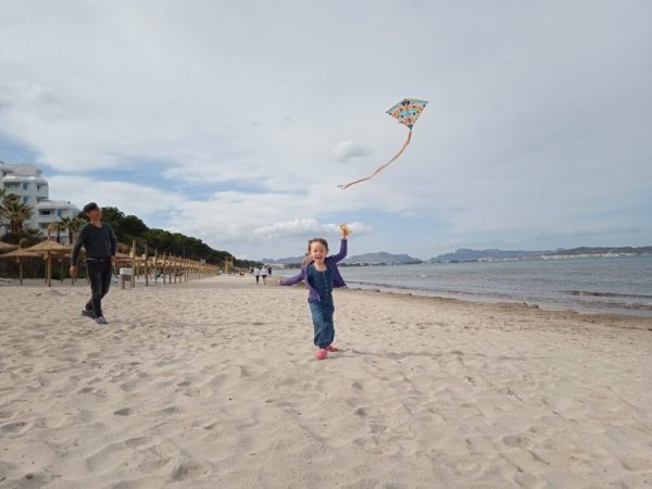 don't miss to take your kids to the beautiful beaches in Mallorca.