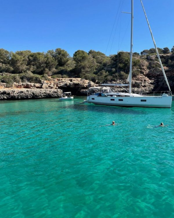 sailing in mallorca