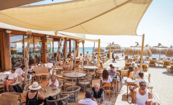 Assaona Beach Club