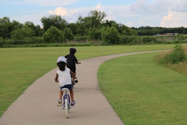 the beautiful views and lovely weather in Mallorca are the reasons why you need to take your kids to cycling around.
