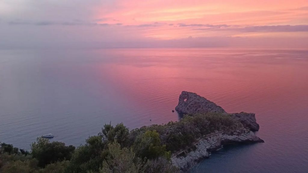 Sa Foradada Deia - where to watch sunset in Mallorca