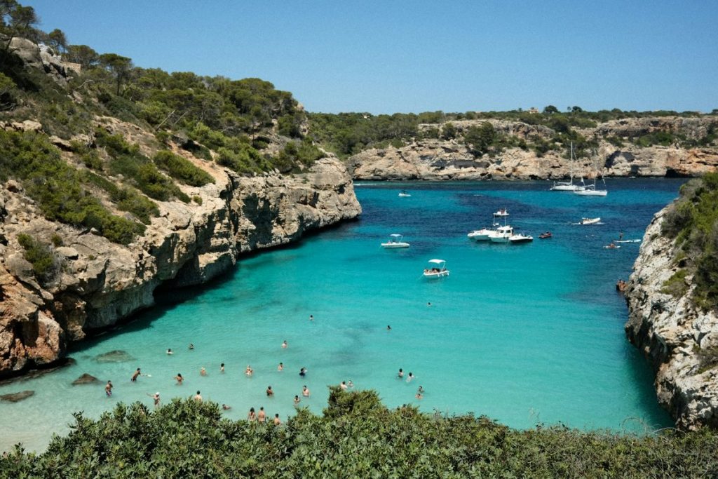 family-friendly coves in mallorca