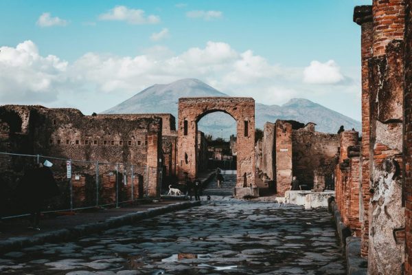 Visit Pompeii