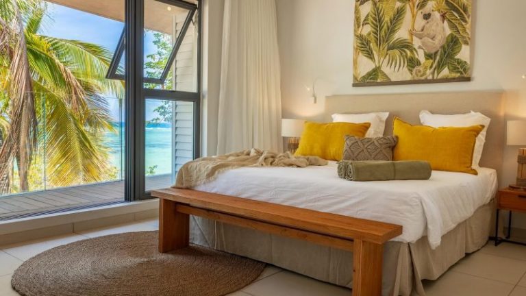 Beachfront villa Manta Cove villa three for couples