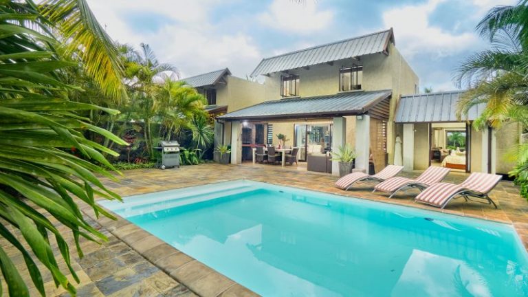 Bel Azur Villa front view for the perfect stay while exploring romantic things to do in Mauritius