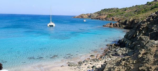How to get to Colombier Beach