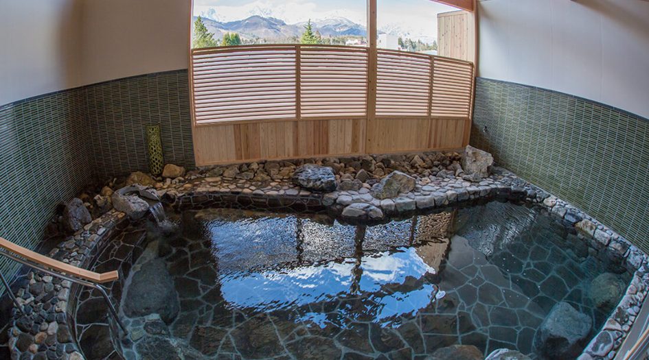 Happo-no-Yu | Image Credit to Hakuba Happo Onsen Website